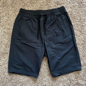 Mens Nike black shorts -M